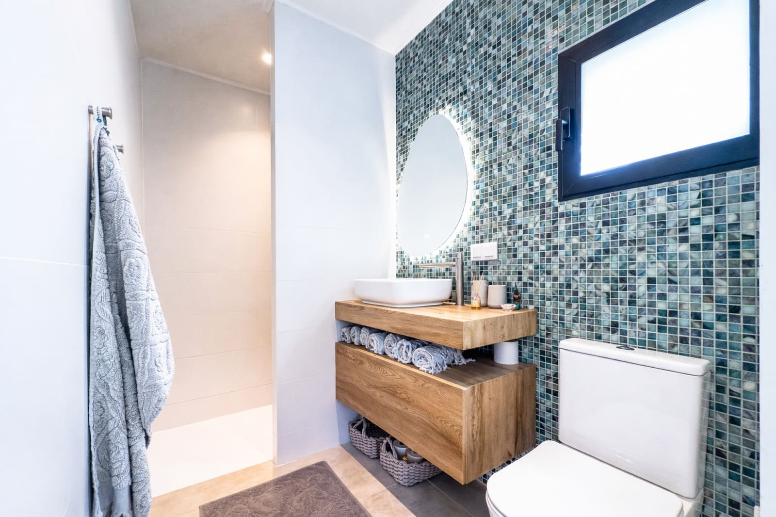 8 makuuhuone Huvila myytävänä paikassa La Romana mukana uima-altaan - 698 000 € (Ref: 9660798)