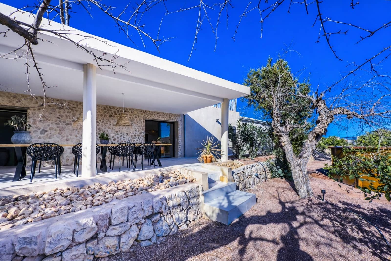 8 makuuhuone Huvila myytävänä paikassa La Romana mukana uima-altaan - 698 000 € (Ref: 9660798)