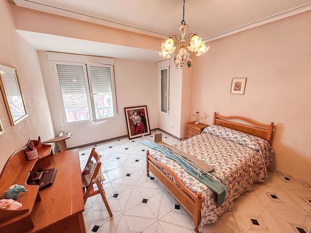 6 sovrum Kommersiell till salu i Monóvar / Monóver med garage - 199 990 € (Ref: 9665859)