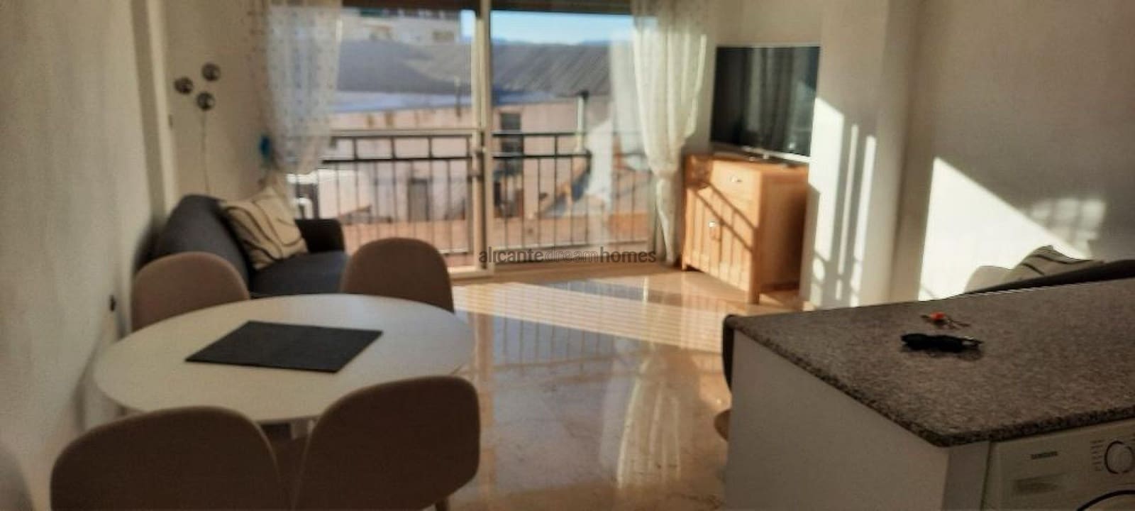 2 Zimmer Apartment zu verkaufen in Pinoso mit Pool - 79.995 € (Ref: 9669888)