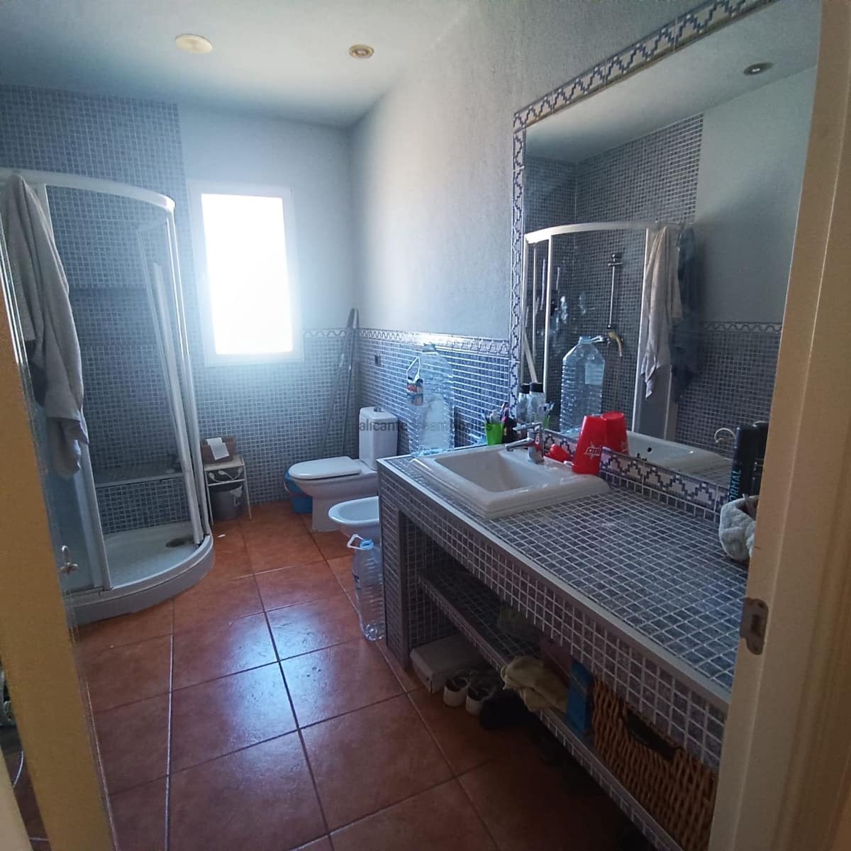 6 bedroom Villa for sale in Elda with pool garage - € 190,000 (Ref: 9669889)