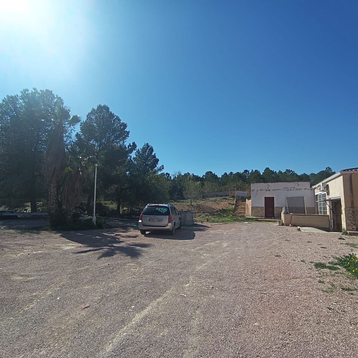 6 bedroom Villa for sale in Elda with pool garage - € 190,000 (Ref: 9669889)