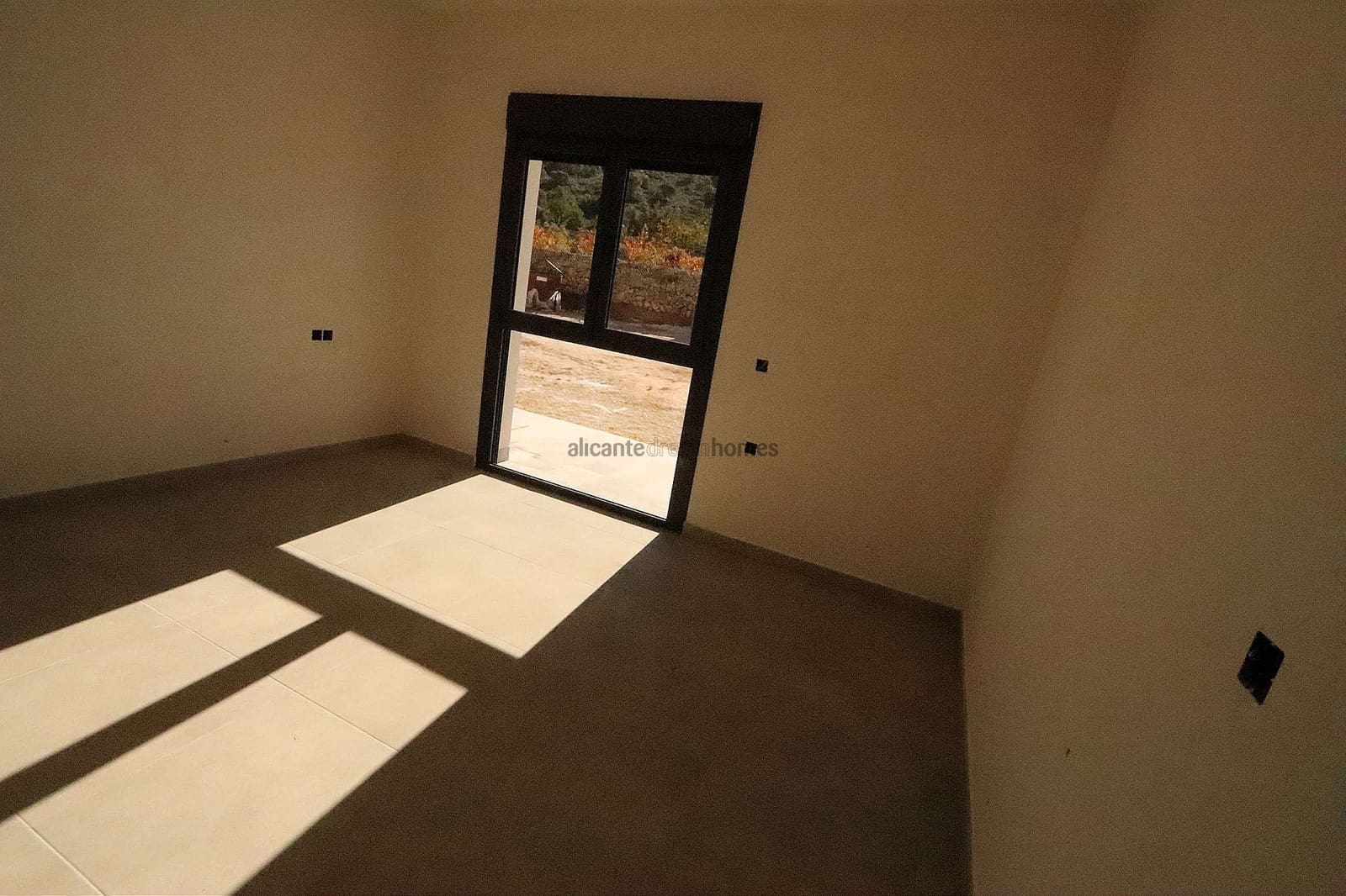 3 bedroom Villa for sale in Hondon de las Nieves with pool garage - € 435,000 (Ref: 9676712)