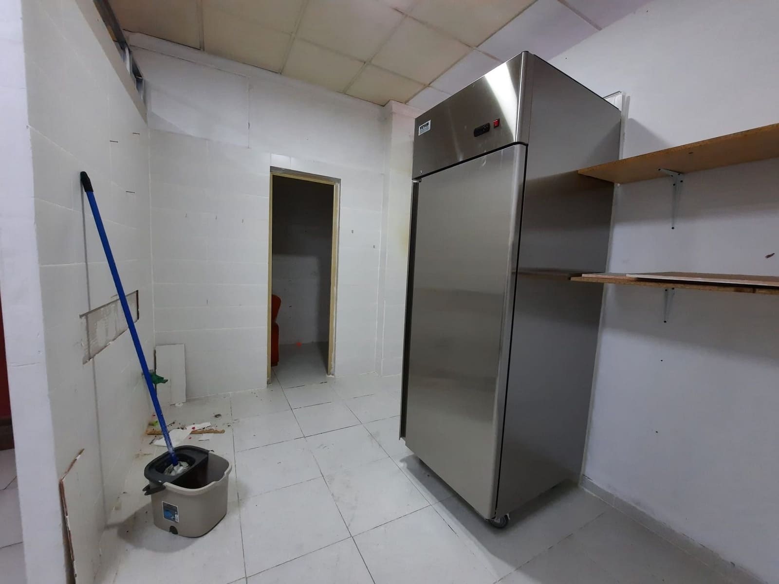 Kaupallinen myytävänä paikassa Petrel / Petrer - 59 000 € (Ref: 9685984)