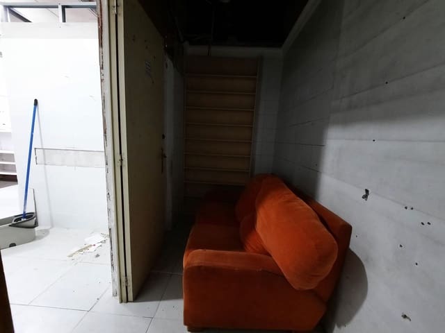 Kommersiell til salgs i Petrel / Petrer - € 59 000 (Ref: 9685984)