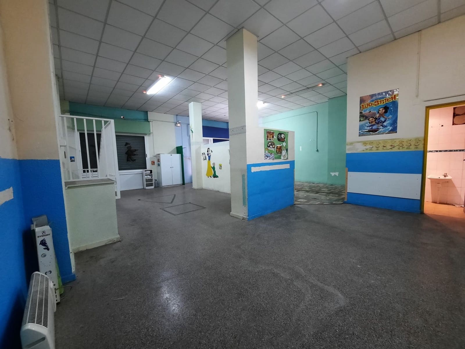 Kaupallinen myytävänä paikassa Petrel / Petrer - 67 000 € (Ref: 9685985)