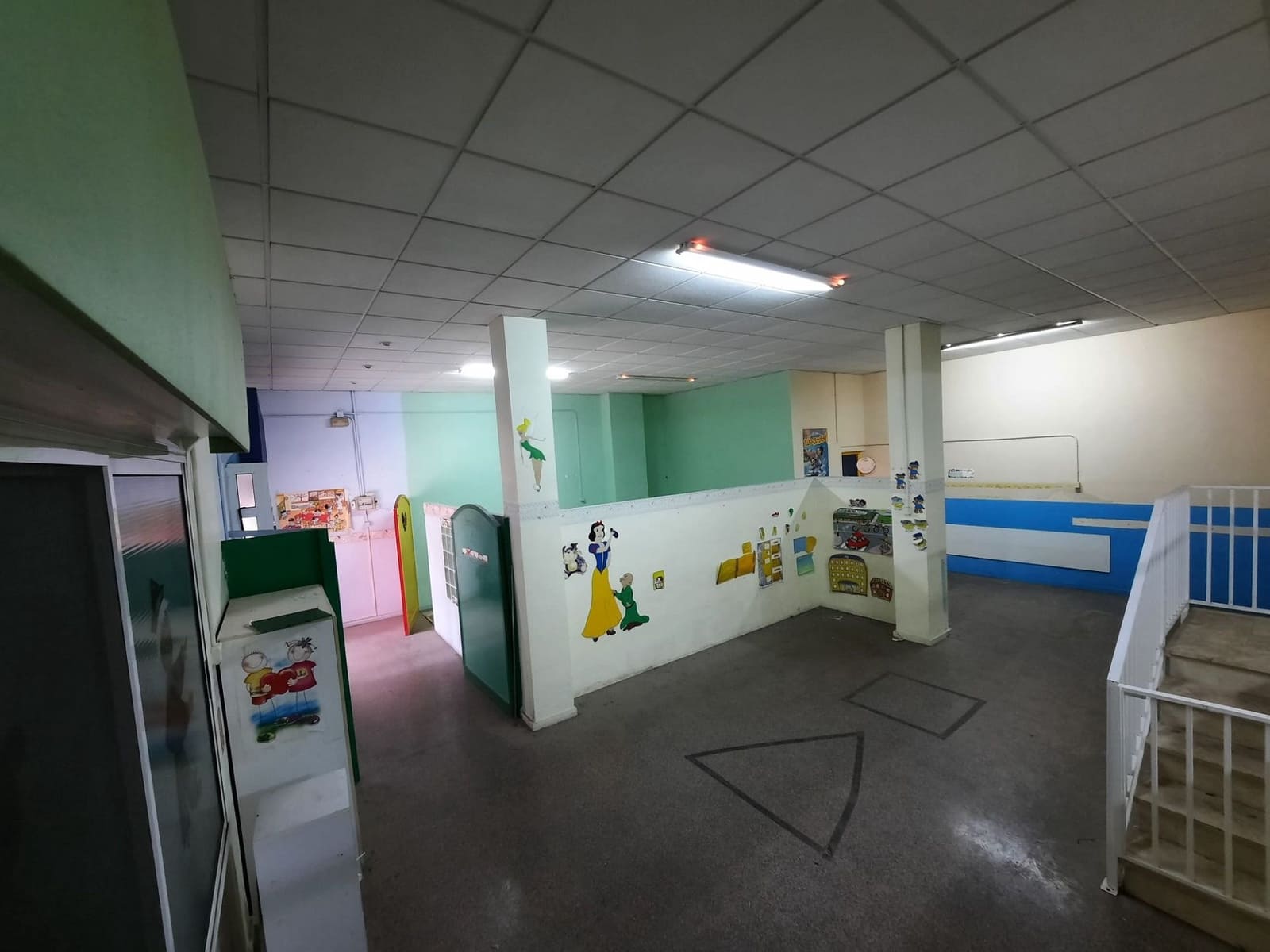 Kaupallinen myytävänä paikassa Petrel / Petrer - 67 000 € (Ref: 9685985)