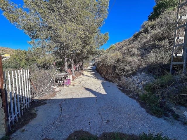 4 sypialnia Finka/Dom wiejski na sprzedaż w Crevillente / Crevillent z basenem garażem - 130 000 € (Ref: 9685986)