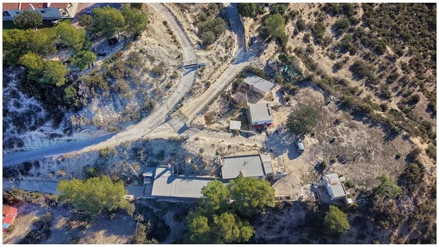 4 bedroom Finca/Country House for sale in Crevillente / Crevillent with pool garage - € 130,000 (Ref: 9685987)