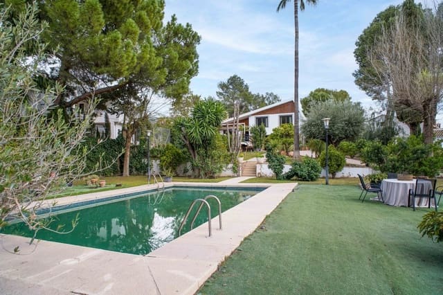 4 chambre Villa/Maison à vendre à Petrel / Petrer avec piscine garage - 490 000 € (Ref: 9698002)