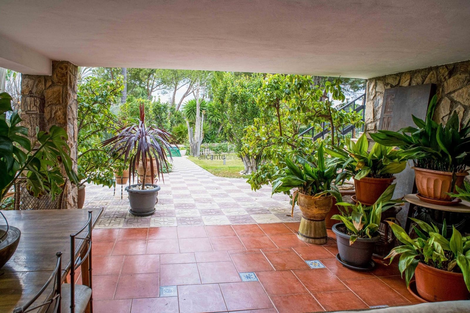 4 chambre Villa/Maison à vendre à Petrel / Petrer avec piscine garage - 490 000 € (Ref: 9698002)