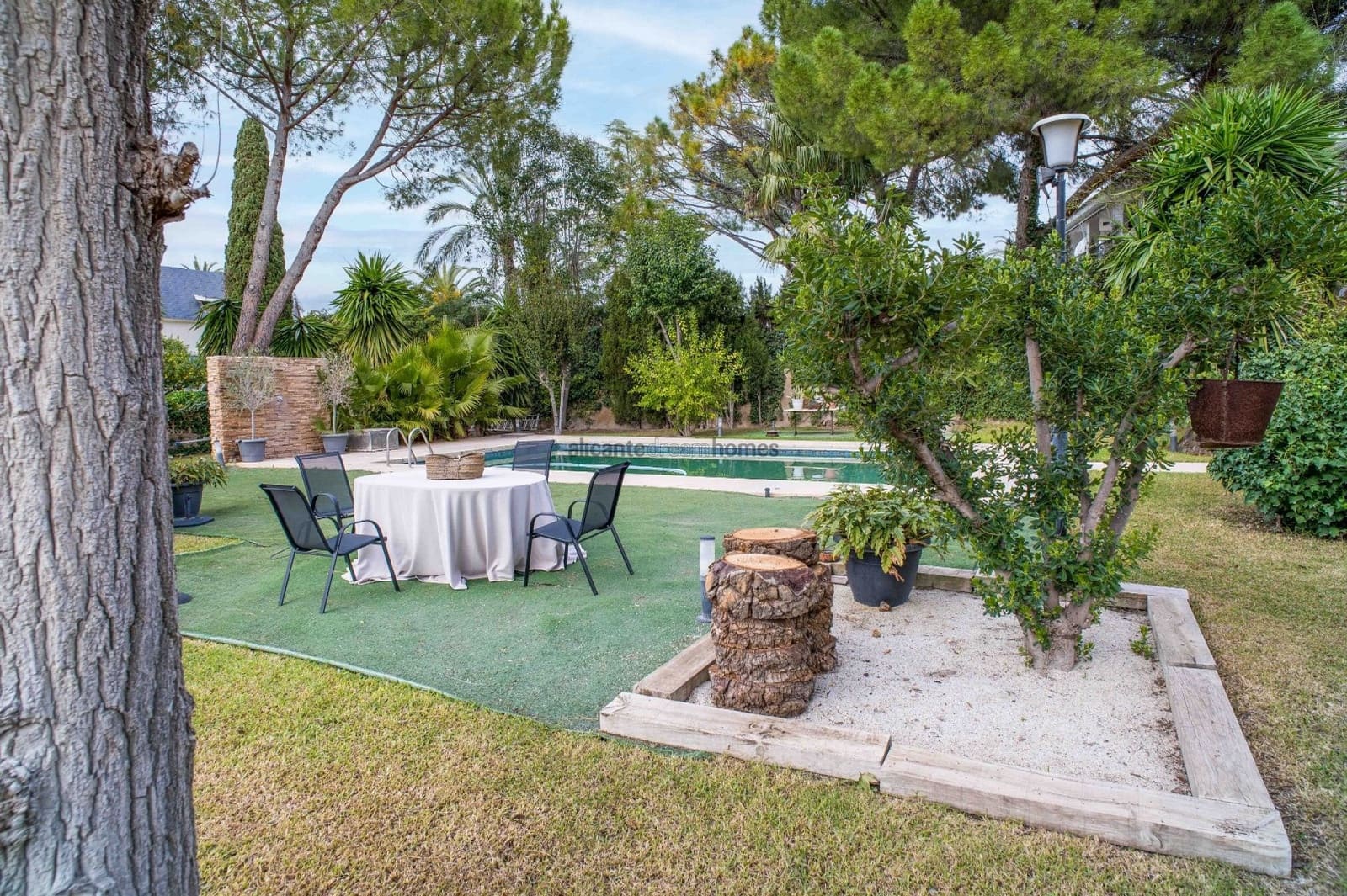 4 chambre Villa/Maison à vendre à Petrel / Petrer avec piscine garage - 490 000 € (Ref: 9698002)