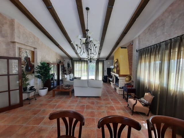 6 soveværelse Villa til salg i Sax med swimmingpool garage - € 448.000 (Ref: 9698003)