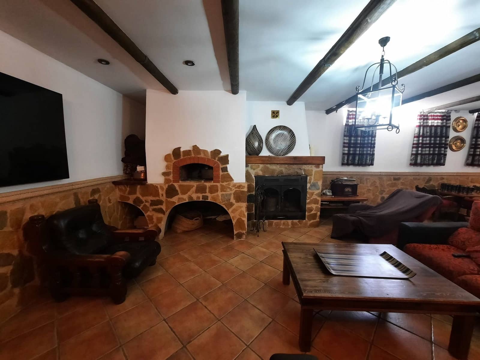 6 bedroom Villa for sale in Sax with pool garage - € 448,000 (Ref: 9698003)