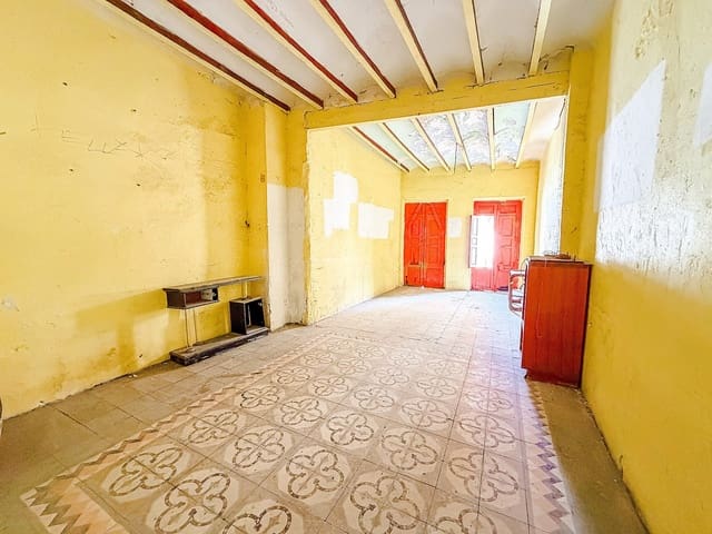 6 soveværelse Byhus til salg i Yecla - € 46.000 (Ref: 9698064)