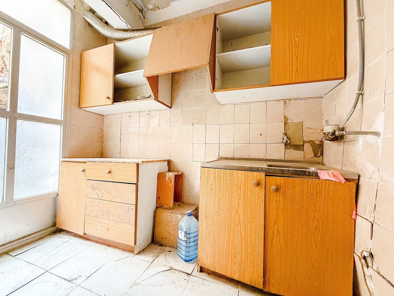 6 bedroom Townhouse for sale in Yecla - € 46,000 (Ref: 9698064)