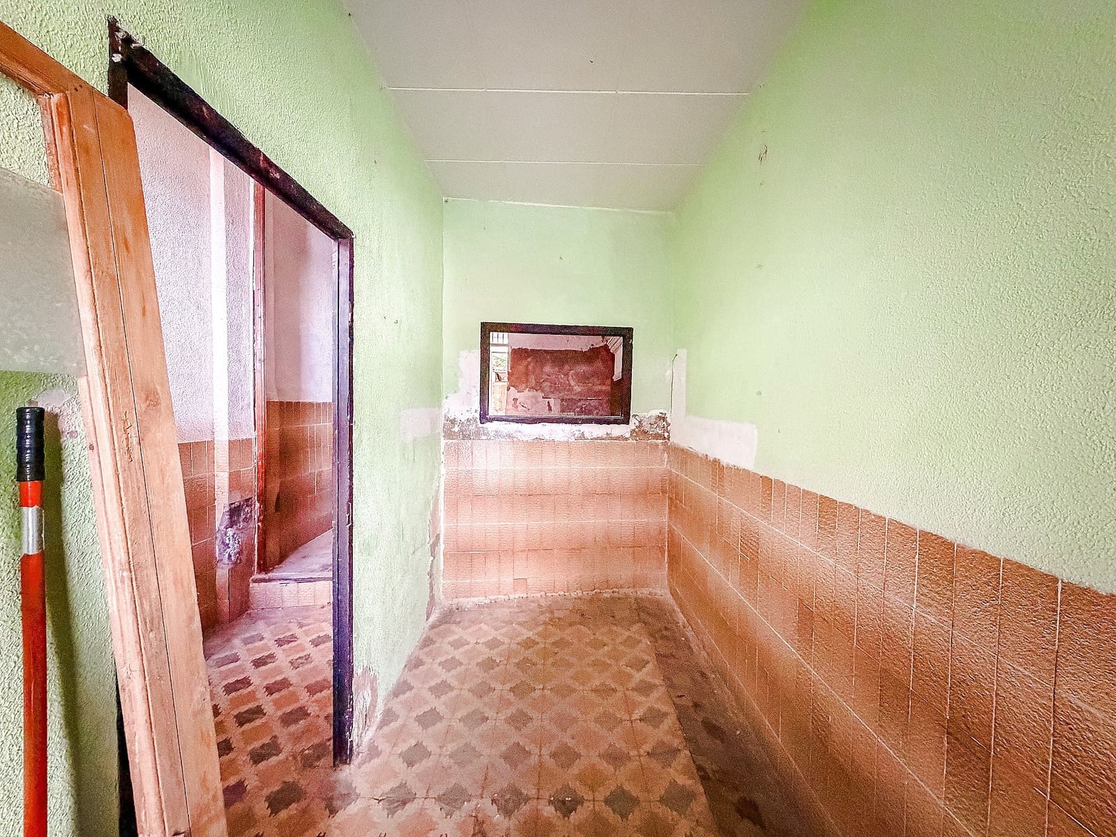 6 bedroom Townhouse for sale in Yecla - € 46,000 (Ref: 9698064)