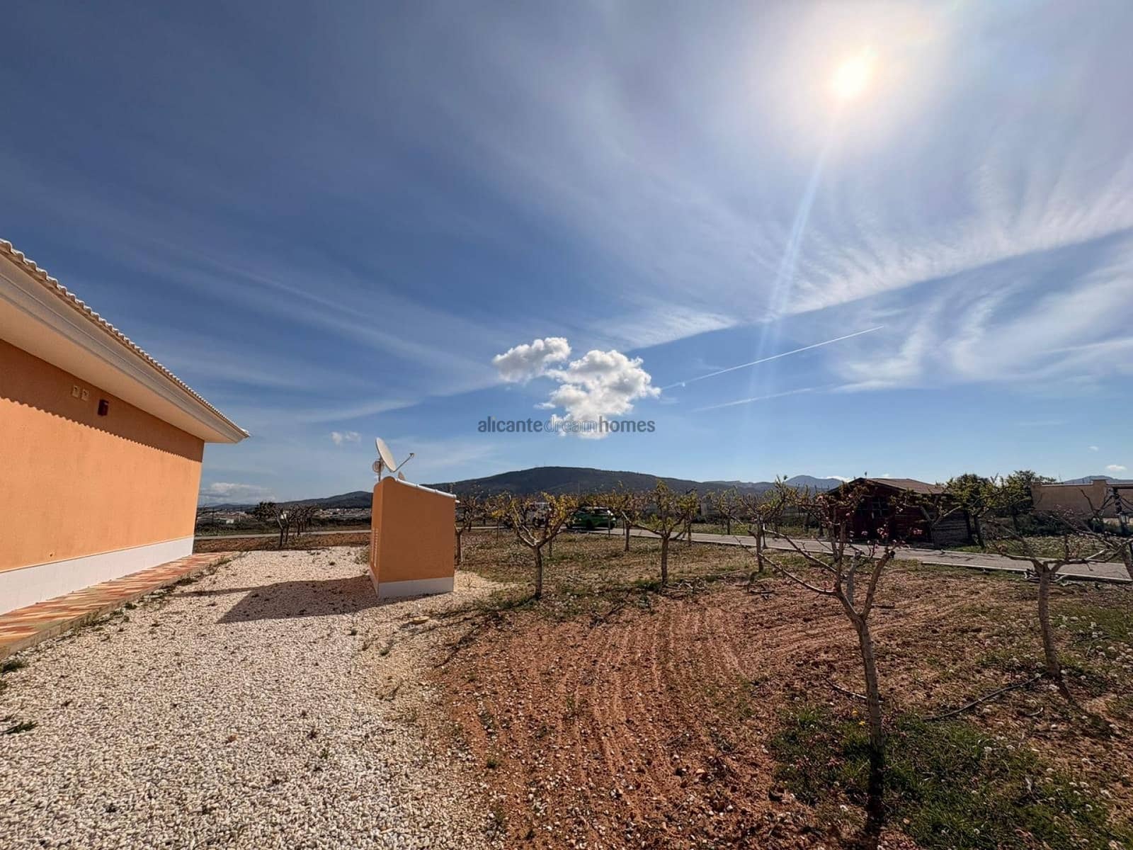 Chalet de 4 habitaciones en Pinoso en venta - 650.000 € (Ref: 9700389)