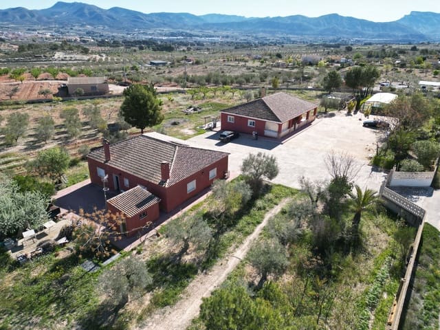 8 bedroom Villa for sale in Sax with garage - € 599,950 (Ref: 9714453)