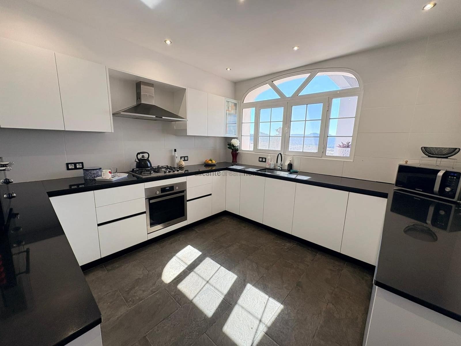 4 chambre Villa/Maison à vendre à Monovar / Monover avec piscine - 525 000 € (Ref: 9719417)