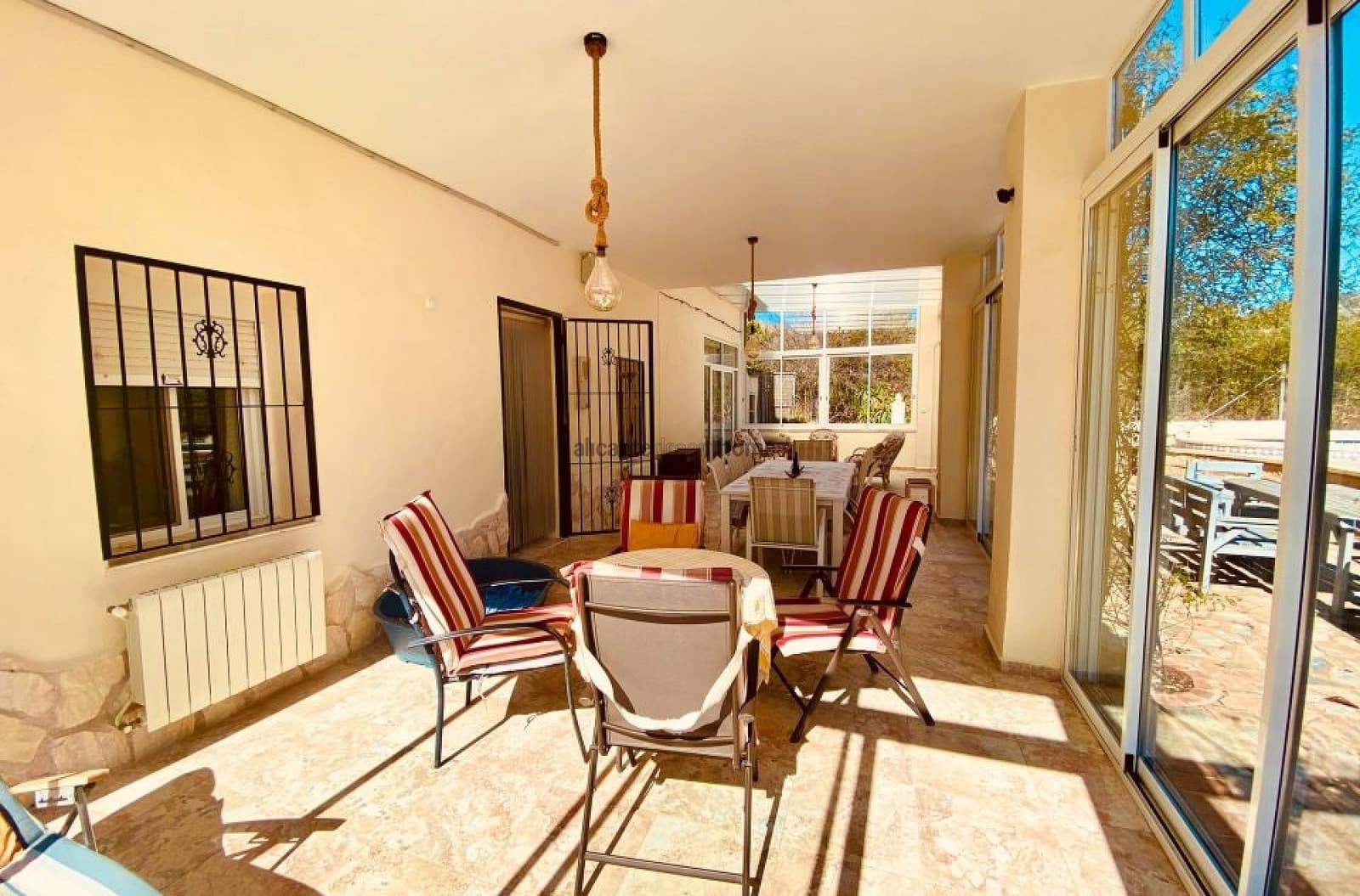 5 Zimmer Finca/Landgut zu verkaufen in El Canton mit Pool - 475.000 € (Ref: 9719418)