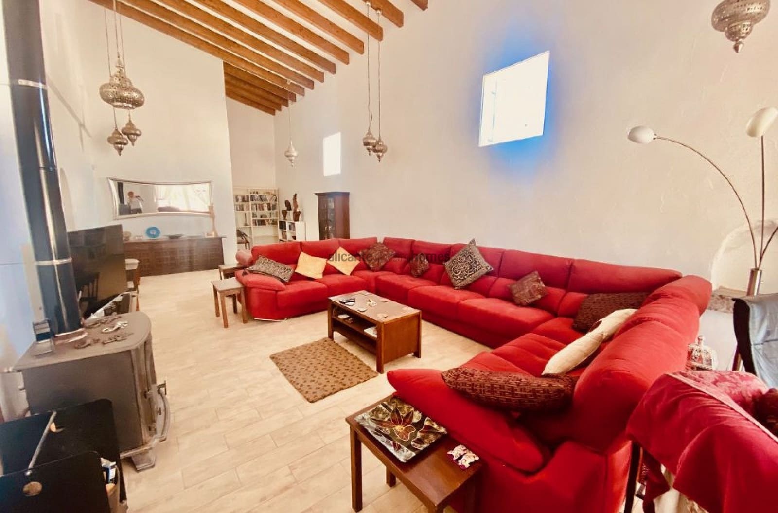 5 Zimmer Finca/Landgut zu verkaufen in El Canton mit Pool - 475.000 € (Ref: 9719418)