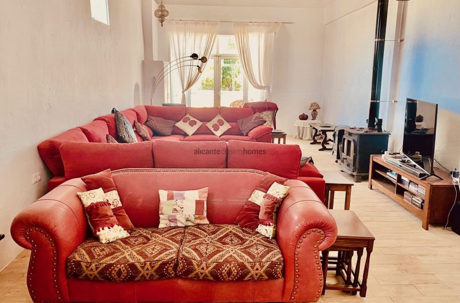 5 Zimmer Finca/Landgut zu verkaufen in El Canton mit Pool - 475.000 € (Ref: 9719418)