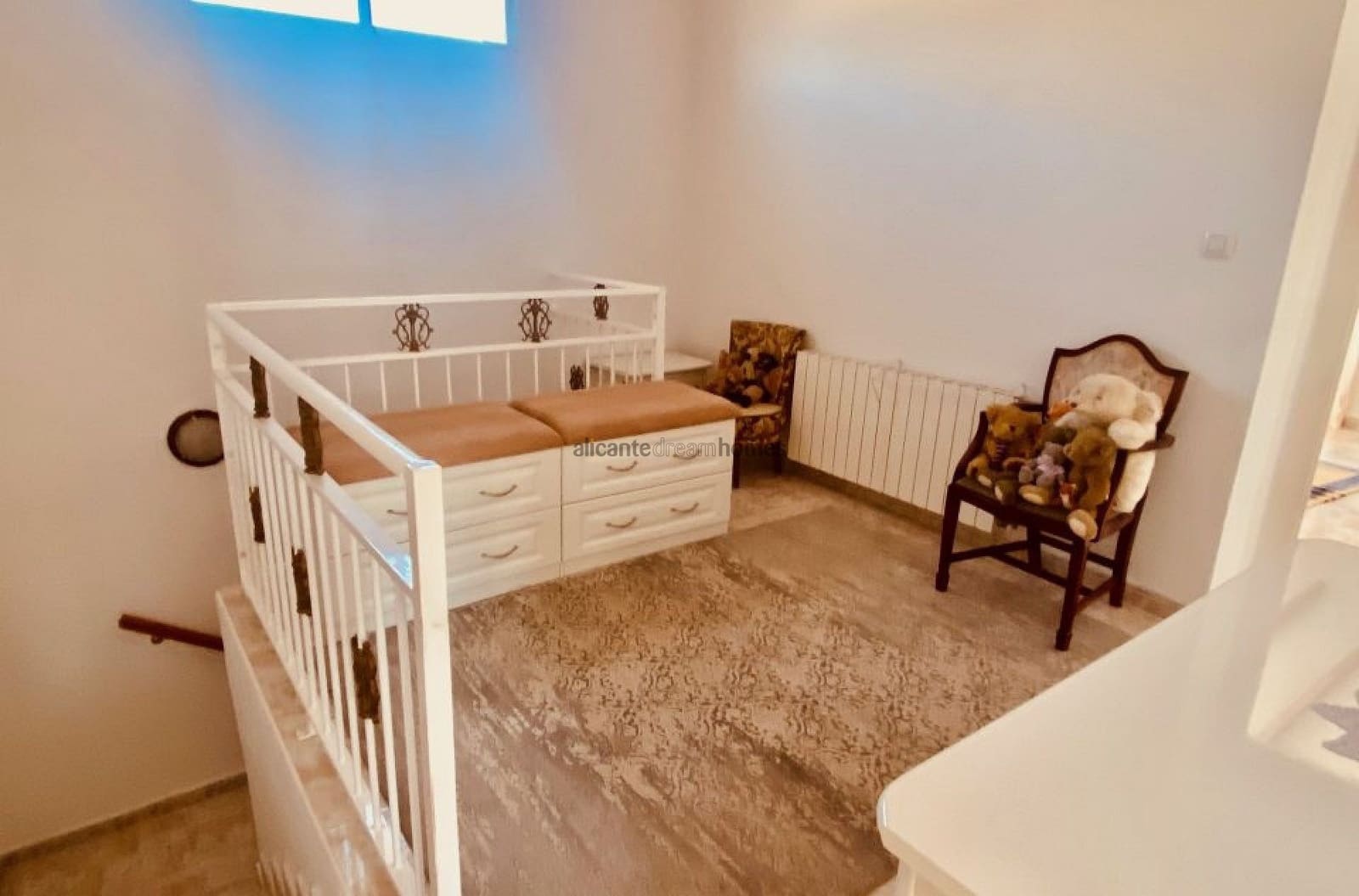 5 Zimmer Finca/Landgut zu verkaufen in El Canton mit Pool - 475.000 € (Ref: 9719418)