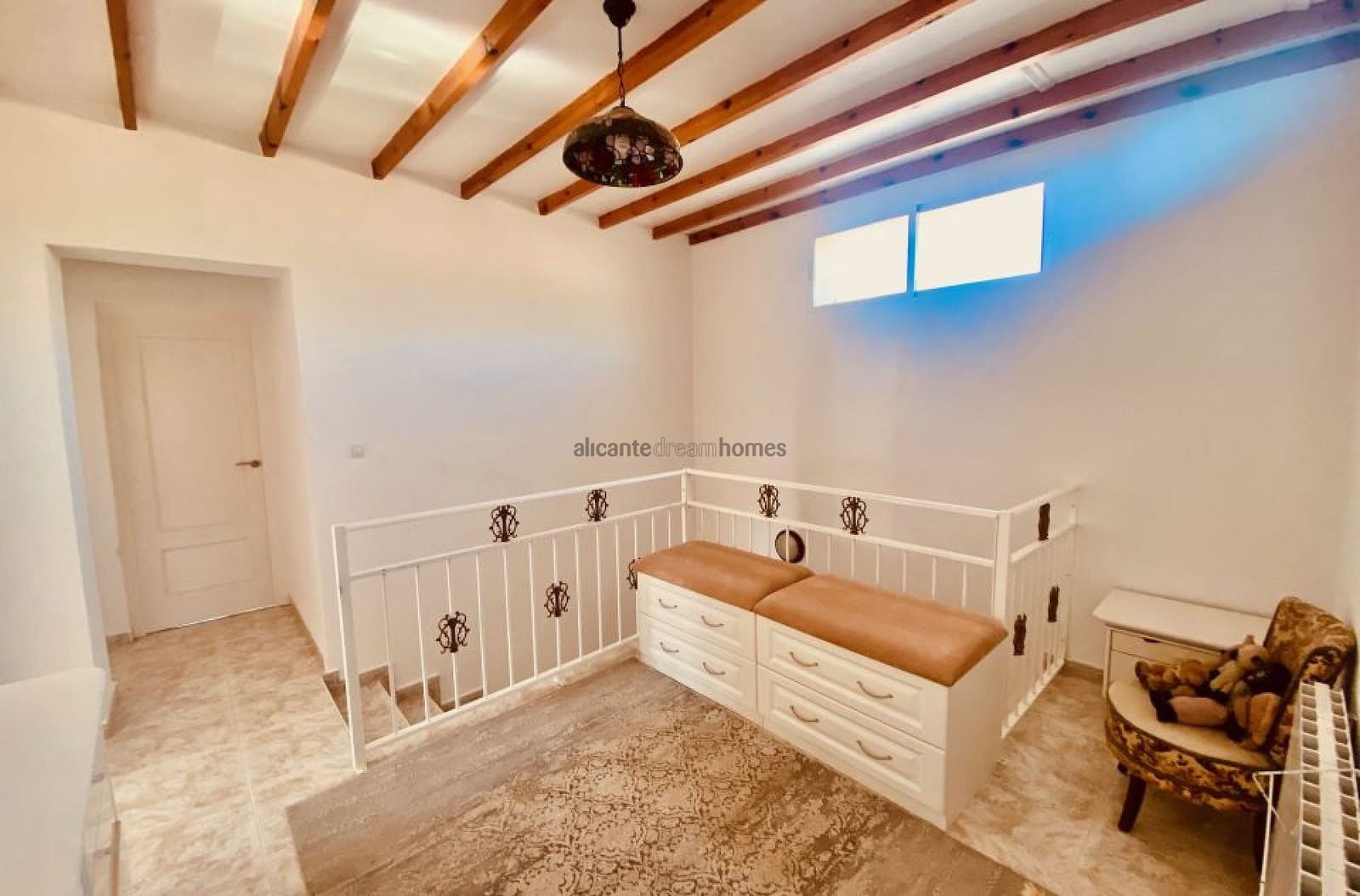 5 Zimmer Finca/Landgut zu verkaufen in El Canton mit Pool - 475.000 € (Ref: 9719418)