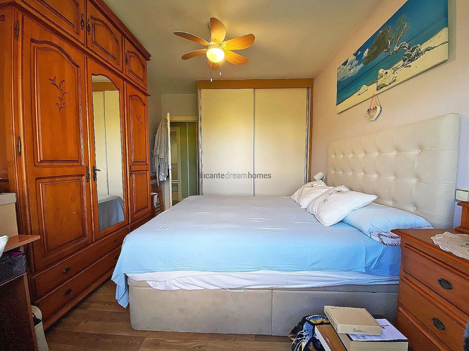 3 bedroom Apartment for sale in Pinoso with garage - € 120,000 (Ref: 9719420)