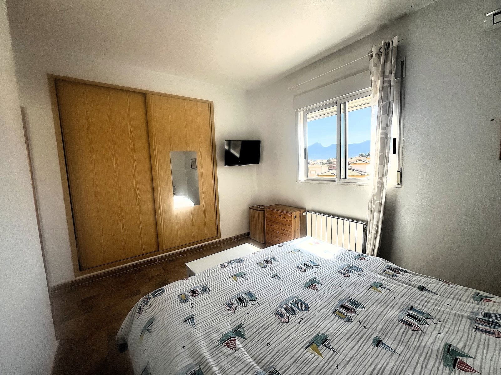 Chalet de 4 habitaciones en Castalla en venta con piscina - 285.000 € (Ref: 9723493)