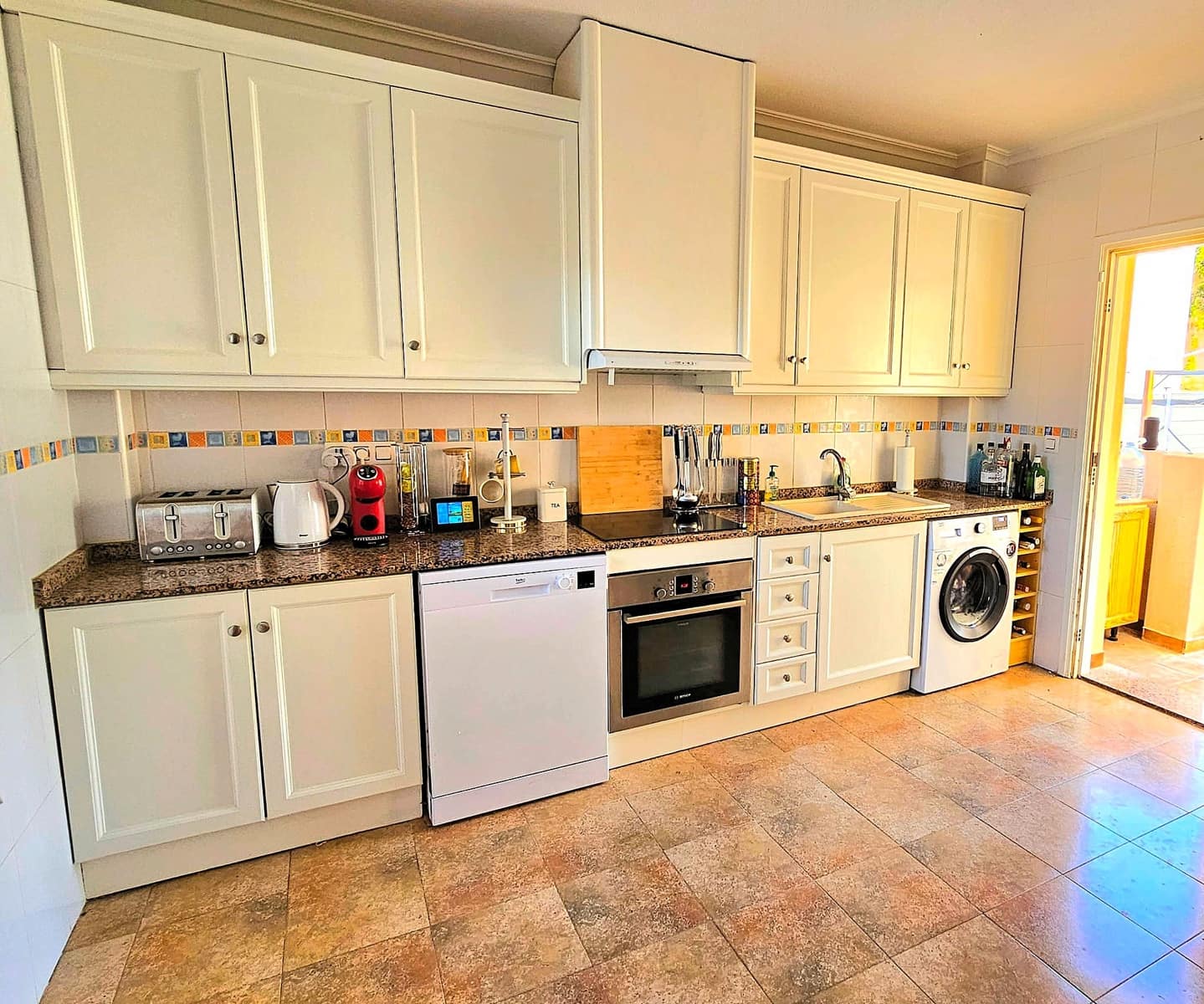 Chalet de 4 habitaciones en Castalla en venta con piscina - 285.000 € (Ref: 9723493)