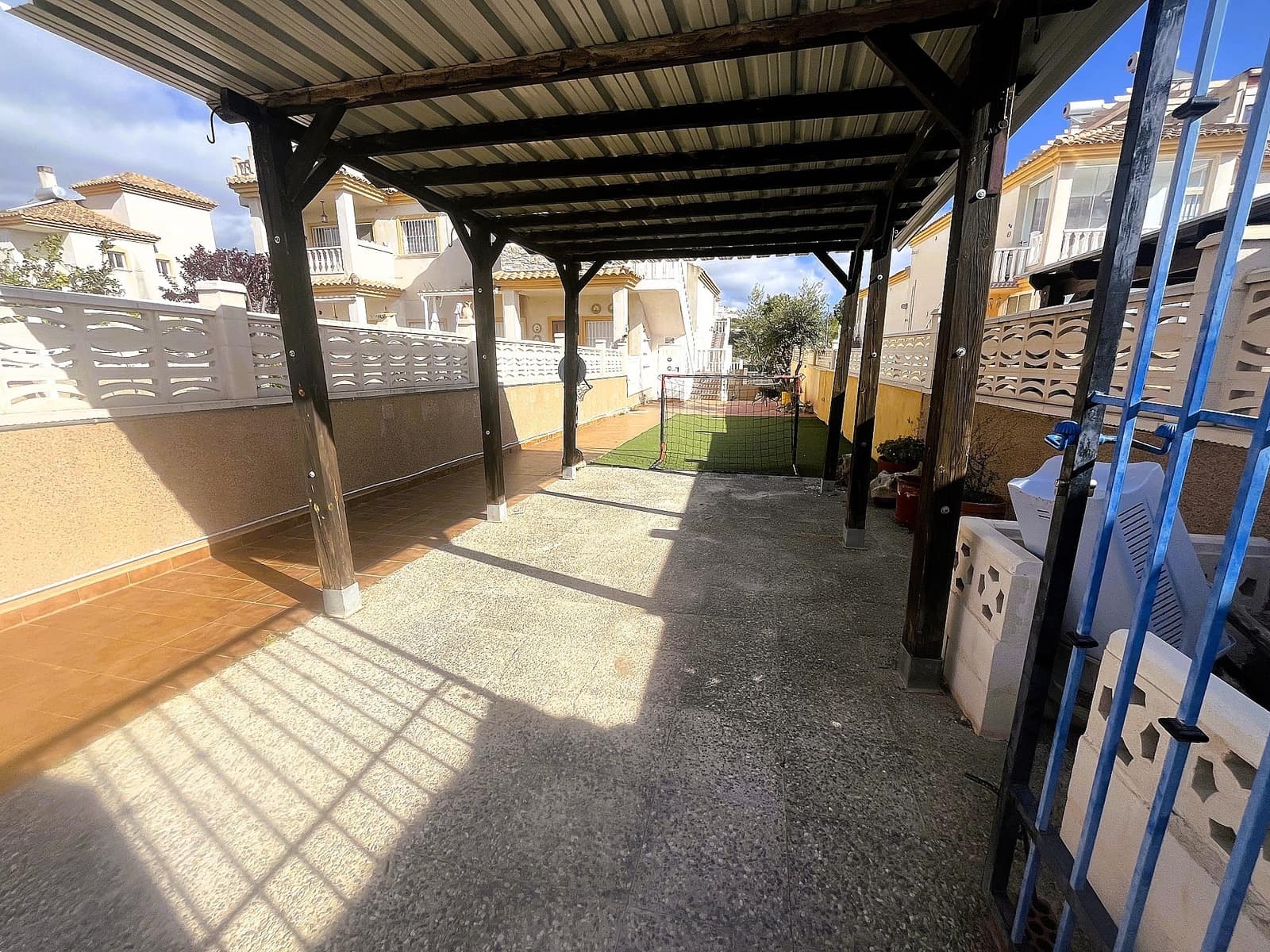 2 bedroom Apartment for sale in Castalla with pool - € 129,999 (Ref: 9731640)