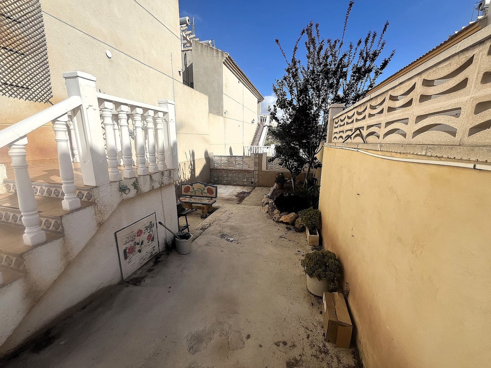 2 bedroom Apartment for sale in Castalla with pool - € 129,999 (Ref: 9731640)