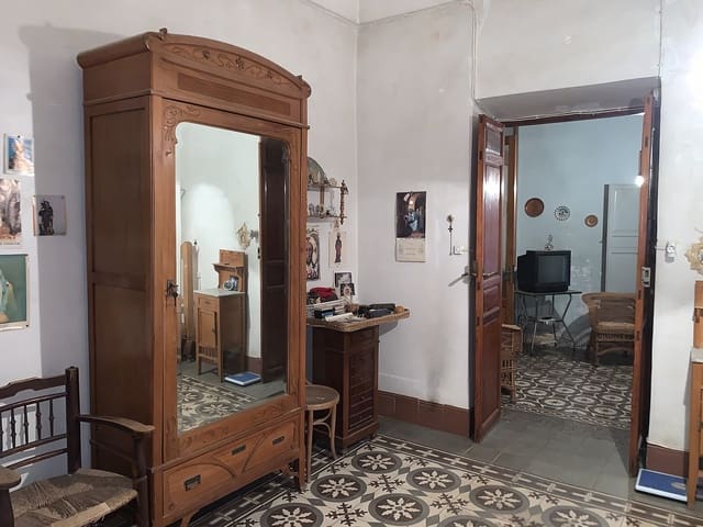 7 bedroom Townhouse for sale in Agost - € 190,000 (Ref: 9735097)