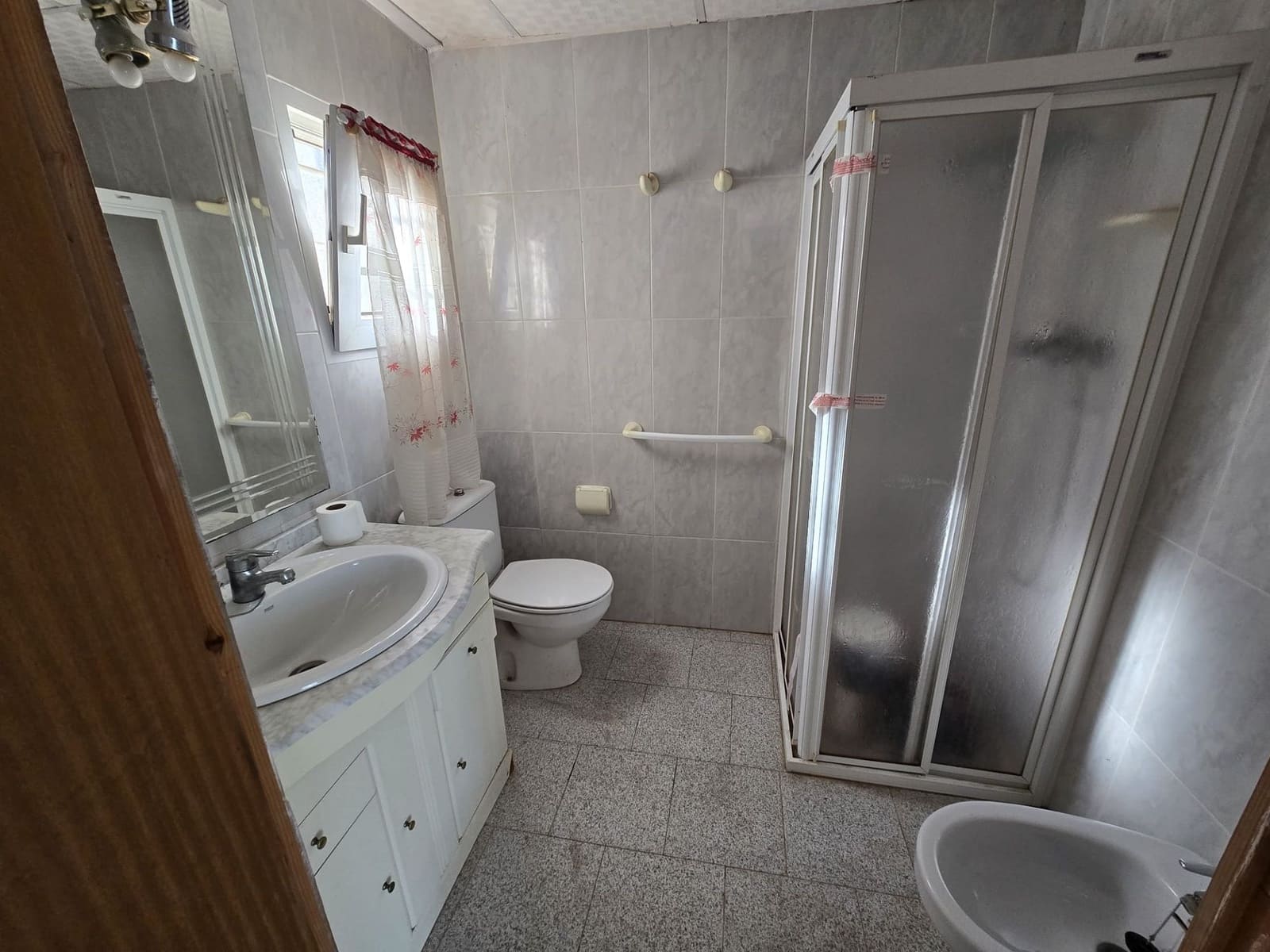 7 bedroom Villa for sale in Villena with pool - € 149,995 (Ref: 9737878)