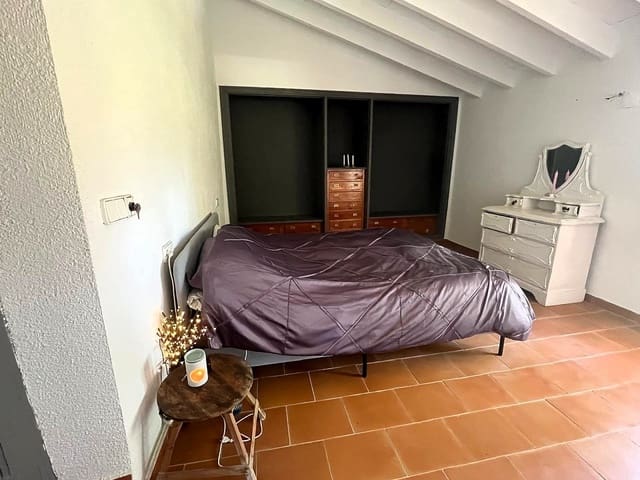 12 bedroom Finca/Country House for sale in Castalla with pool garage - € 549,000 (Ref: 9741469)