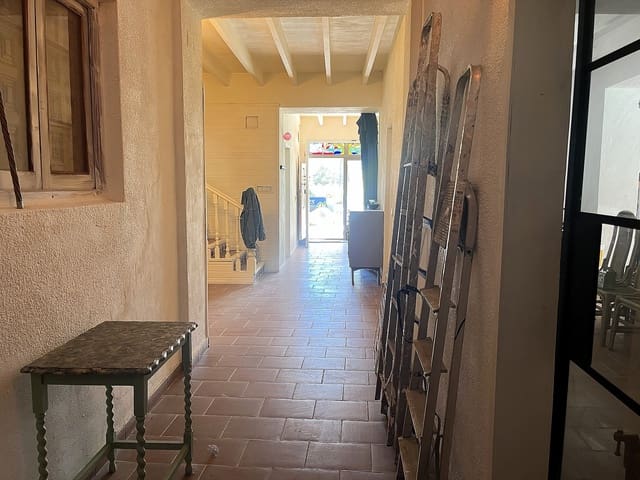 12 bedroom Finca/Country House for sale in Castalla with pool garage - € 549,000 (Ref: 9741469)