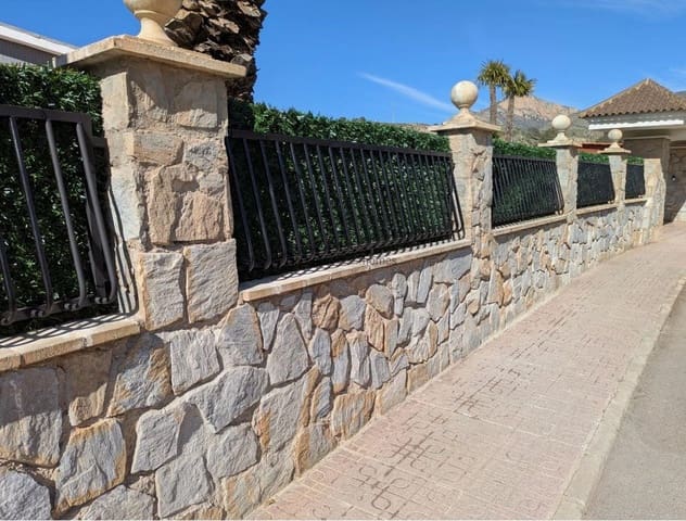 6 Zimmer Villa zu verkaufen in Petrel / Petrer mit Garage - 495.000 € (Ref: 9741470)