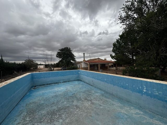 3 slaapkamer Villa te koop in Yecla met zwembad - € 149.995 (Ref: 9741471)