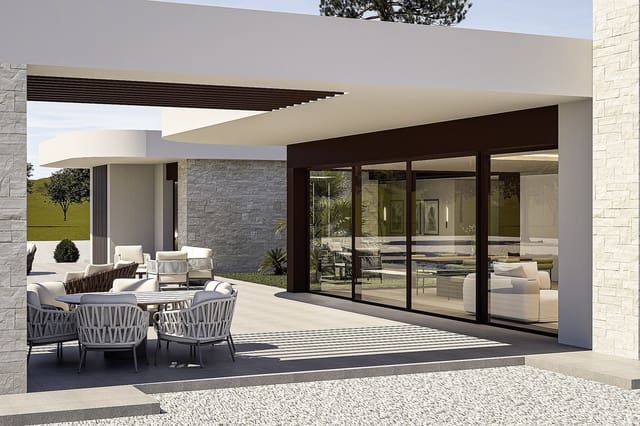 Chalet de 3 habitaciones en Pinoso en venta con piscina - 797.000 € (Ref: 9741474)