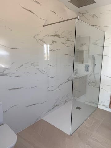 Chalet de 3 habitaciones en Pinoso en venta con piscina - 425.000 € (Ref: 9744040)