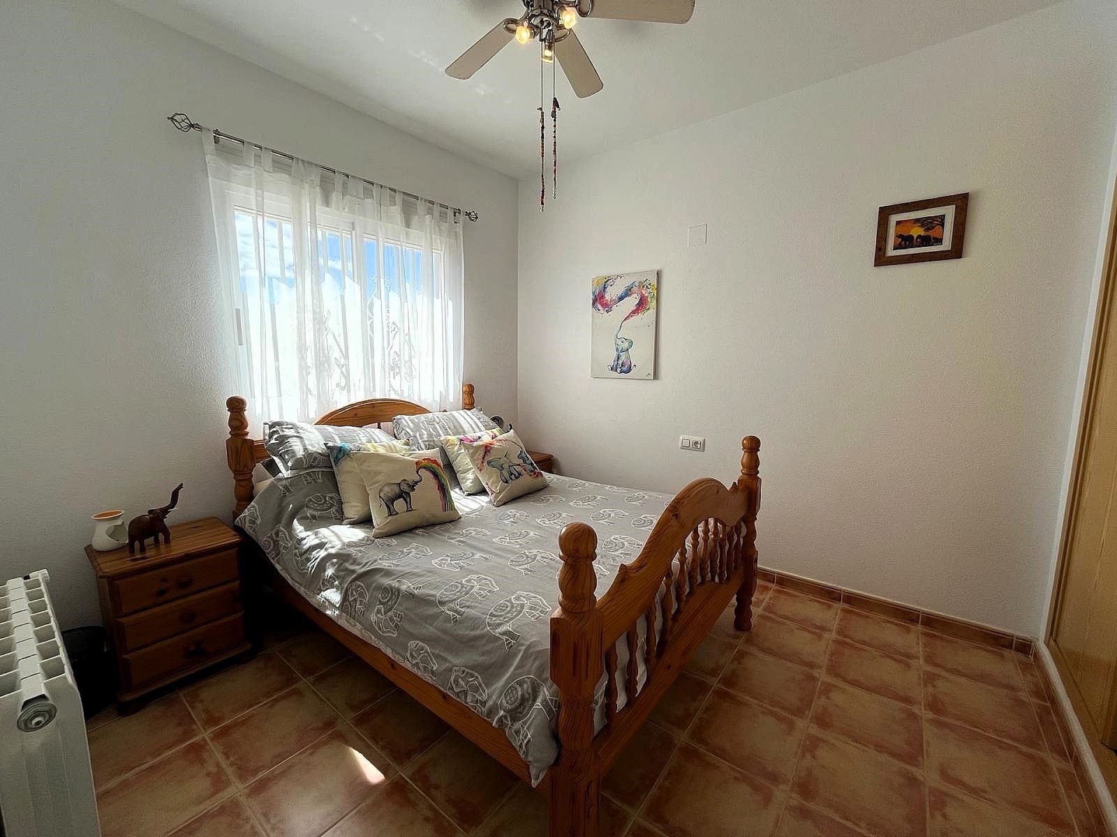 Chalet de 3 habitaciones en Castalla en venta con piscina garaje - 299.000 € (Ref: 9744041)