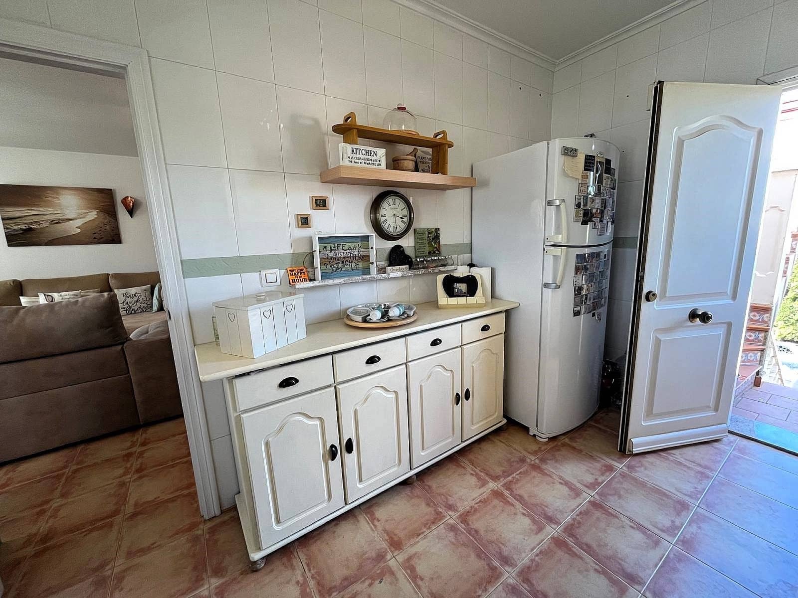 Chalet de 3 habitaciones en Castalla en venta con piscina garaje - 299.000 € (Ref: 9744041)