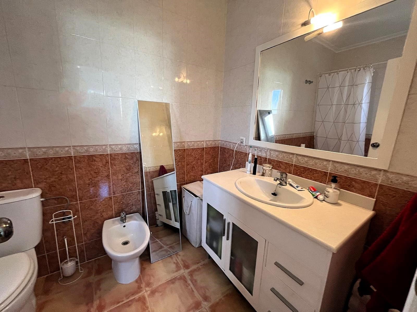 Chalet de 3 habitaciones en Castalla en venta con piscina garaje - 299.000 € (Ref: 9744041)