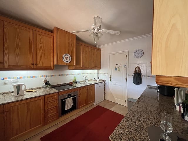 Chalet de 4 habitaciones en Castalla en venta con piscina garaje - 279.999 € (Ref: 9744042)