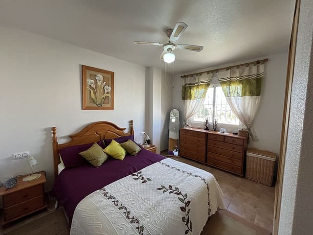 Chalet de 4 habitaciones en Castalla en venta con piscina garaje - 279.999 € (Ref: 9744042)