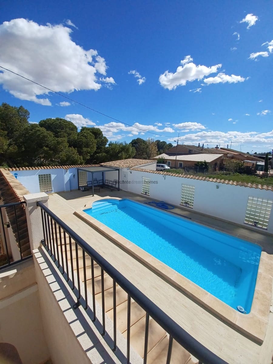 6 chambre Finca/Maison de Campagne à vendre à Pinoso avec piscine garage - 597 000 € (Ref: 9745217)