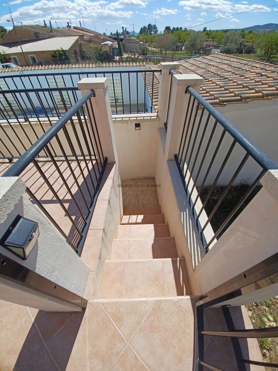 6 chambre Finca/Maison de Campagne à vendre à Pinoso avec piscine garage - 597 000 € (Ref: 9745217)