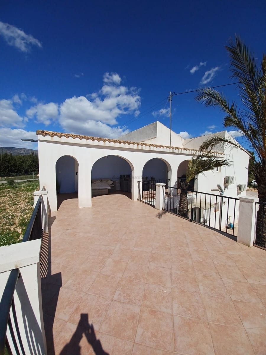 6 chambre Finca/Maison de Campagne à vendre à Pinoso avec piscine garage - 597 000 € (Ref: 9745217)